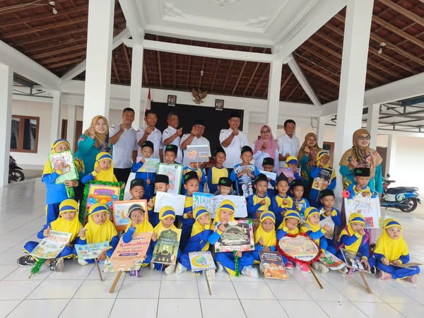 Kunjungan dari Rombongan Pawai Santri RA Nurul Qur'an Pundungsari dalam rangka menyambut datangnya Bulan Ramadhan 1446 H
